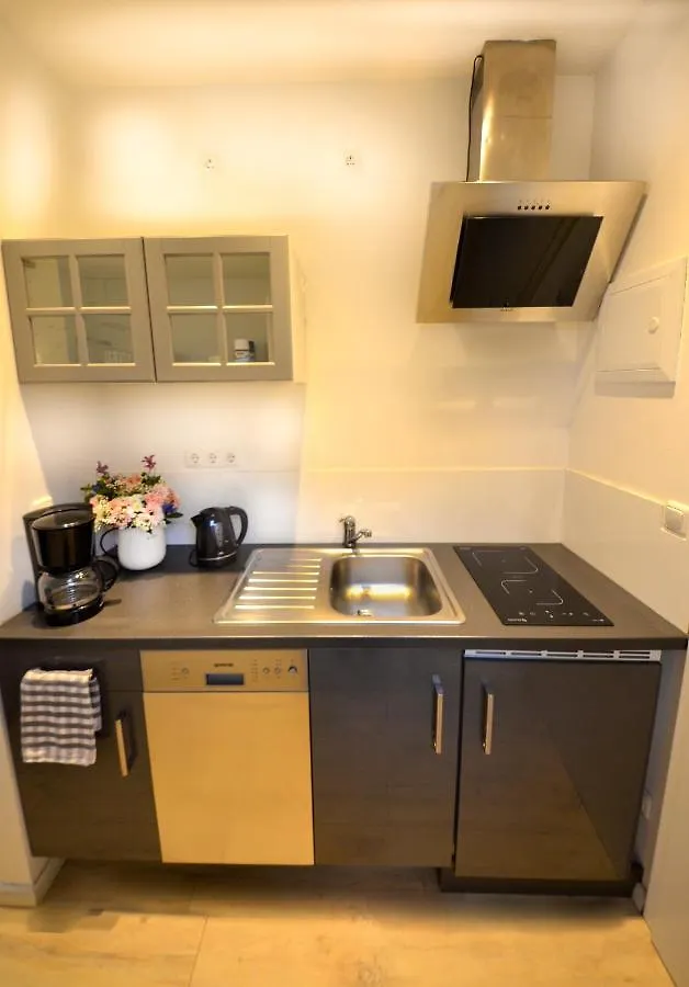 Apartment Ferienwohnungen Legienstrasse Hamburg Germany